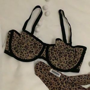 Cuup leopard bra